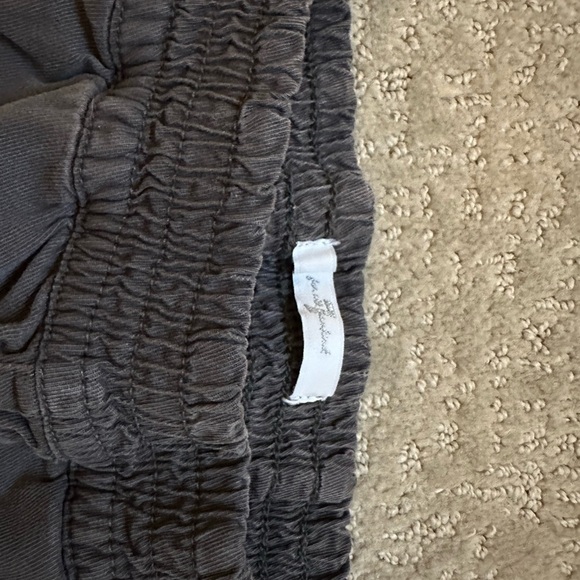 7 for all mankind joggers - Picture 3 of 5